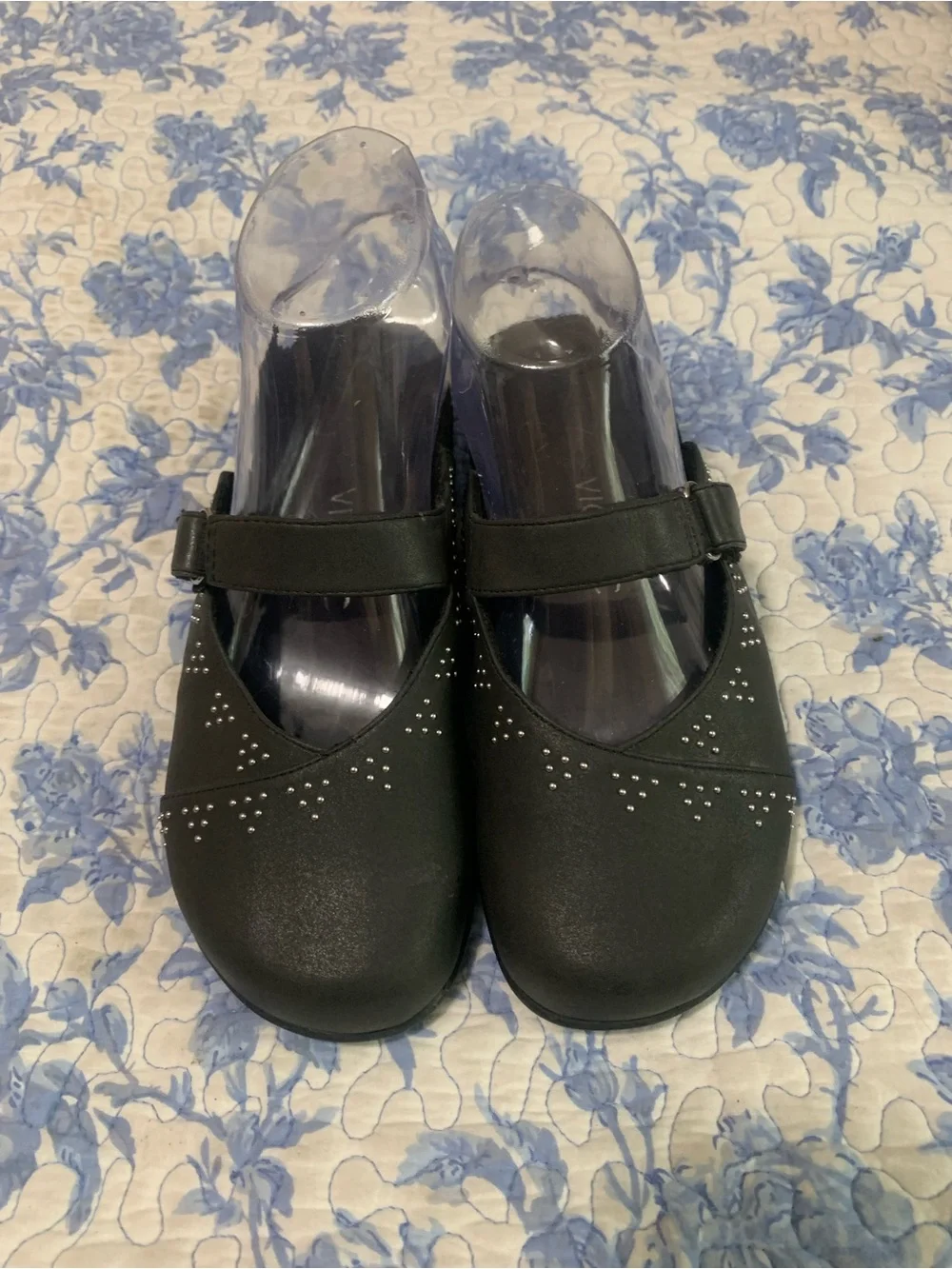 Vionic Black Mary Jane Flats with Stud Embellishments